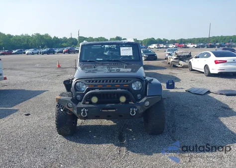 2016 Jeep Wrangler Unlimited Freedom from USA, damaged, VIN 1C4BJWDG9GL211030